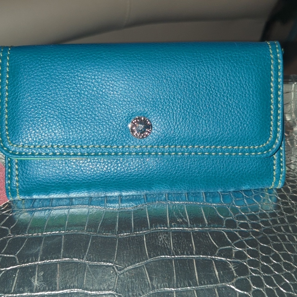 Tommy Hilfiger blue /Green leather wallet